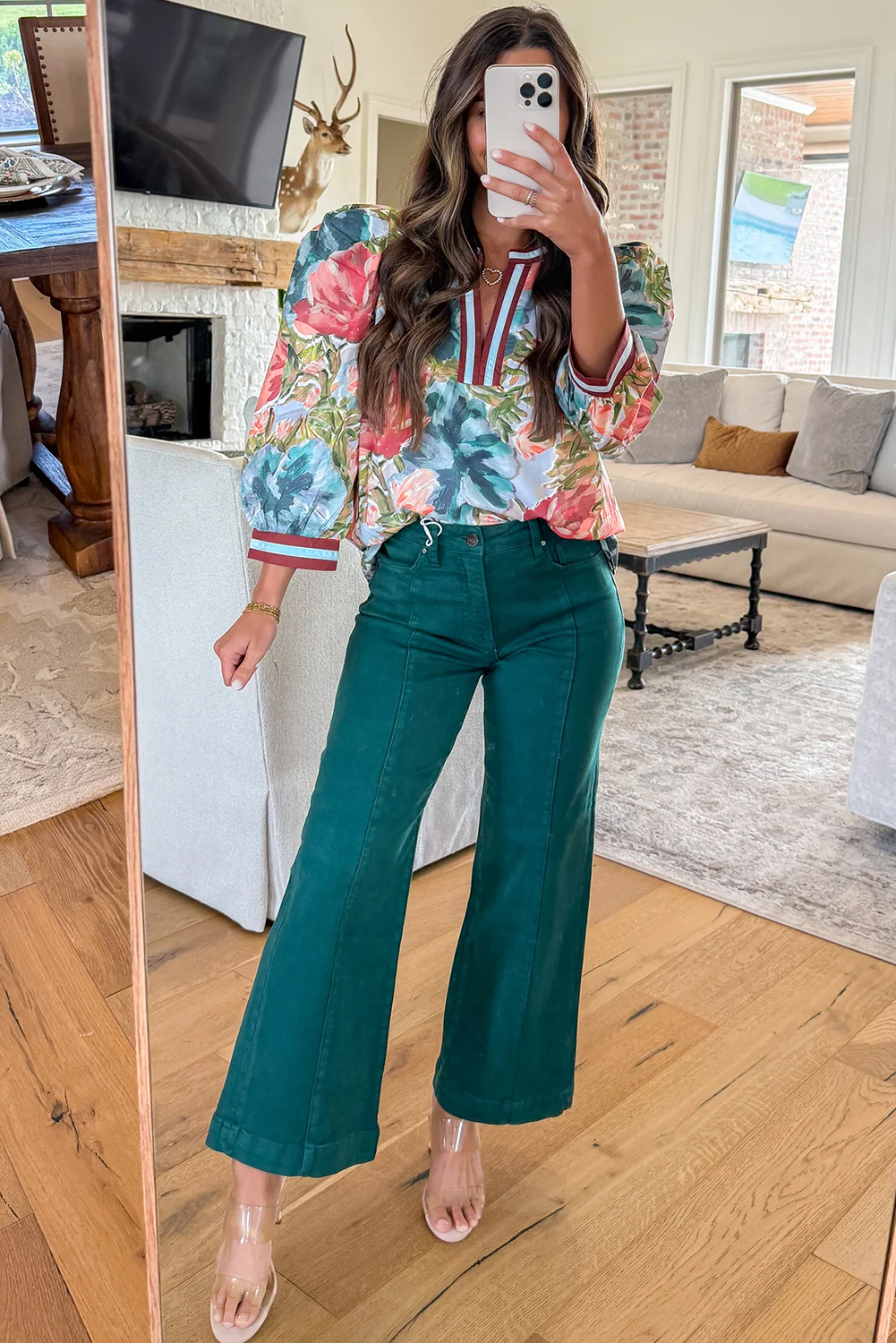 Sky Blue Contrast Trim V Neck Cuffed Bracelet Sleeve Floral Blouse - Image 3