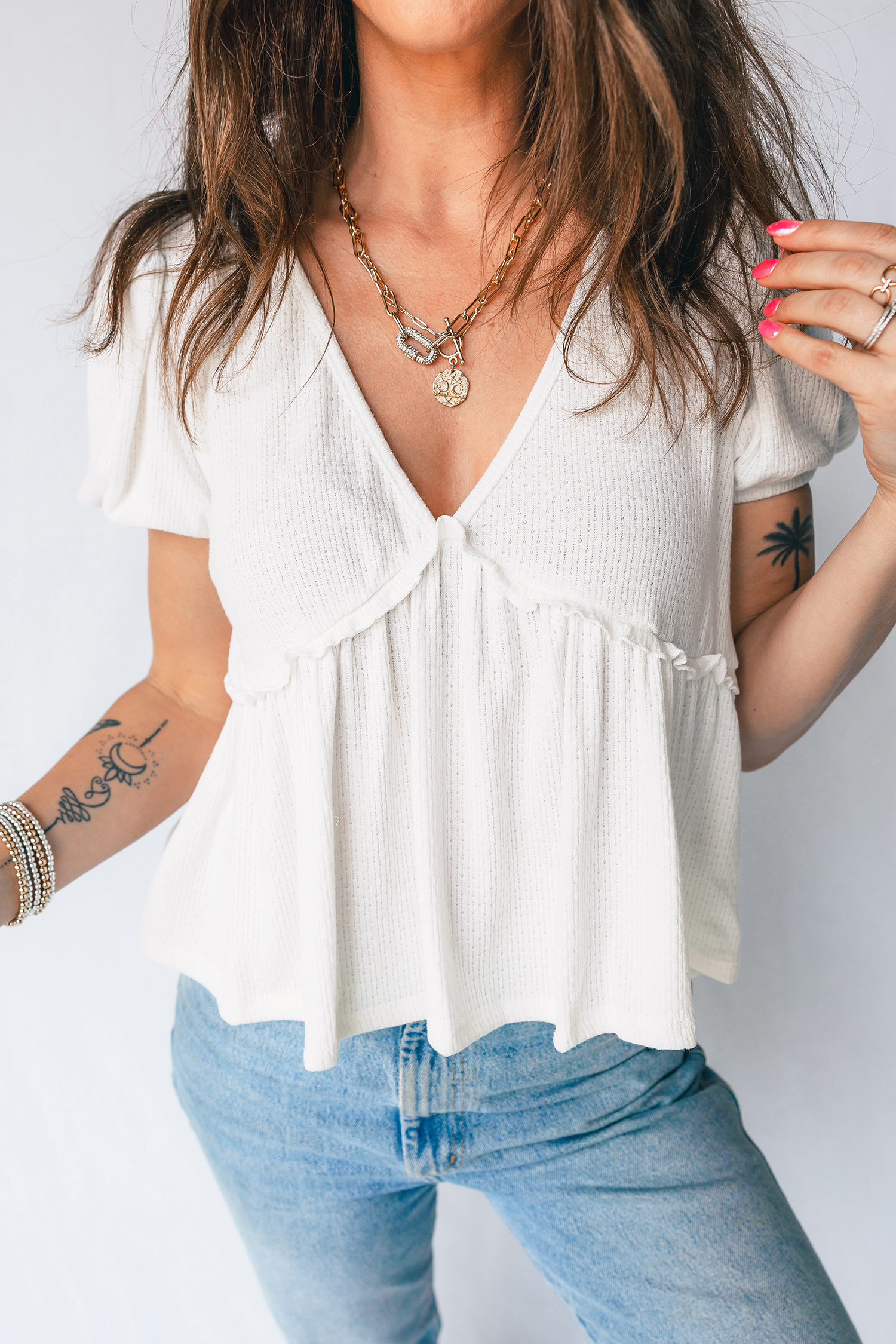 White Textured Knit V Neck Short Bubble Sleeve Peplum Top - Image 5