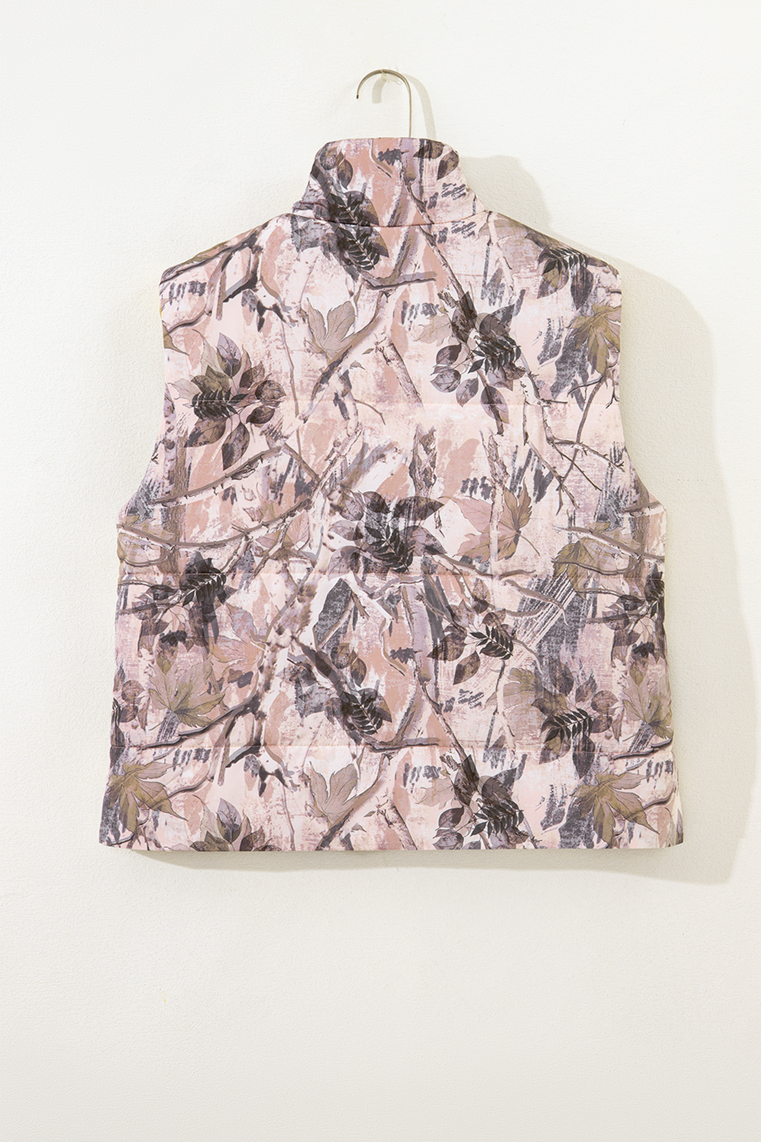 Brown Camo Leaf Print Winter Puffer Vest - Image 5
