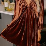 Clay Elastic V Neck Puff Sleeve Short Velvet Dress