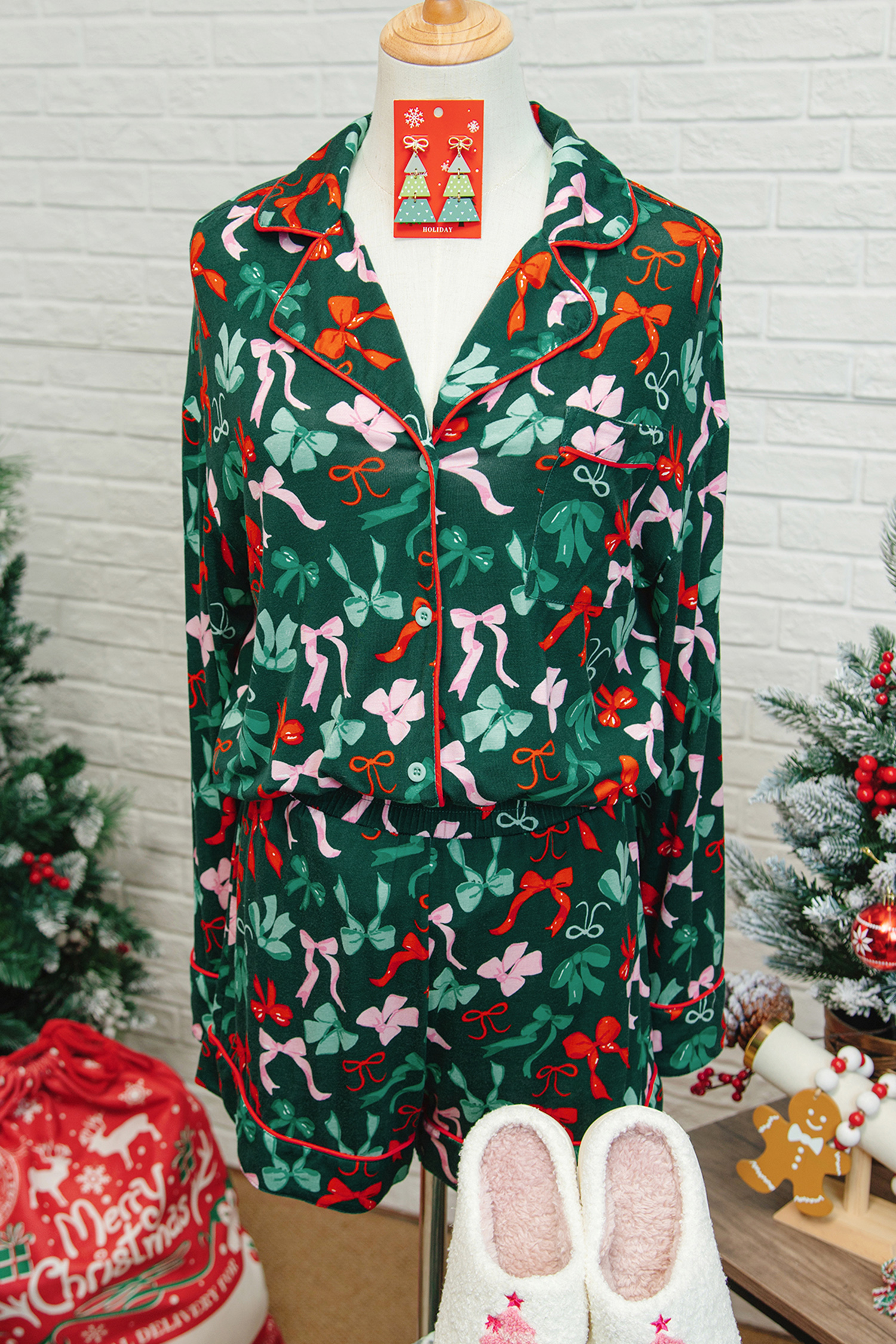 Green Festive Bow Print Long Sleeve Shirt and Pajama Short Set - Image 4