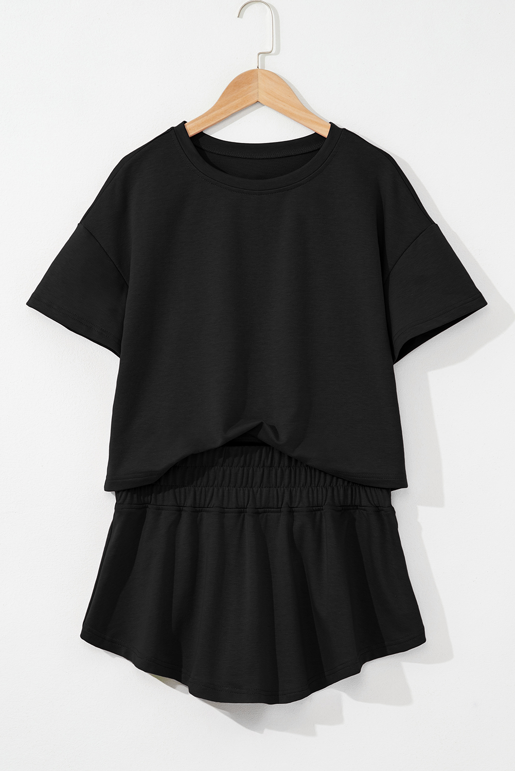 Black 2pcs Cropped Tee and Ruffle High Waist Skort Set - Image 4