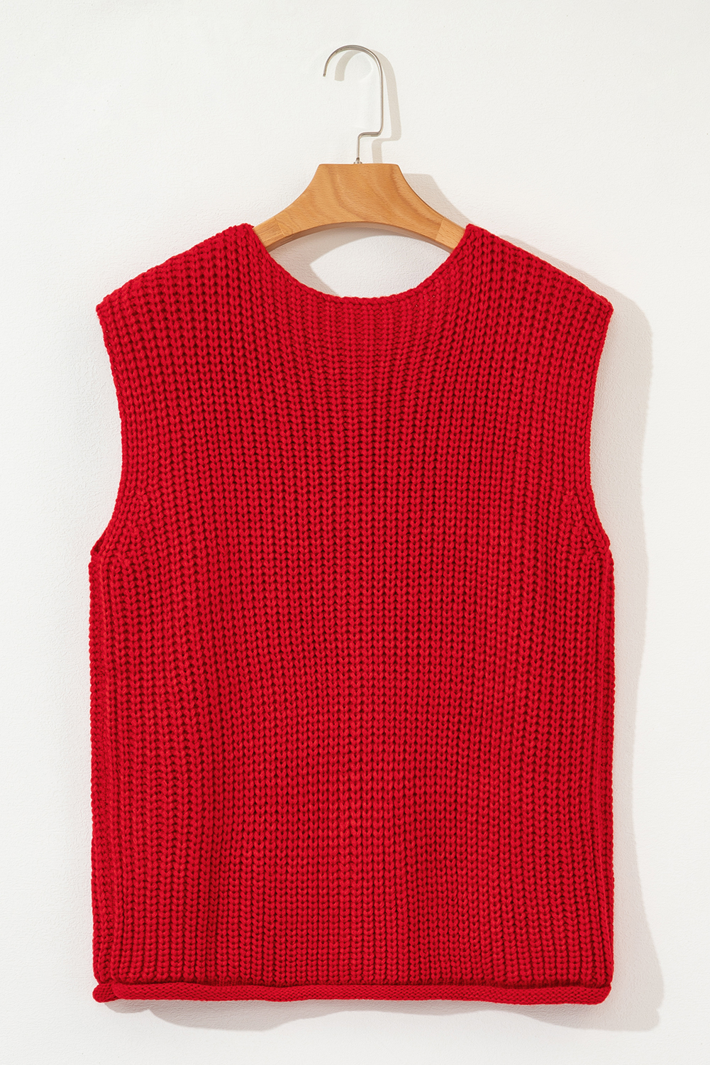 Fiery Red Solid Textured Knit Side Pockets Buttoned Sweater Vest - Image 5