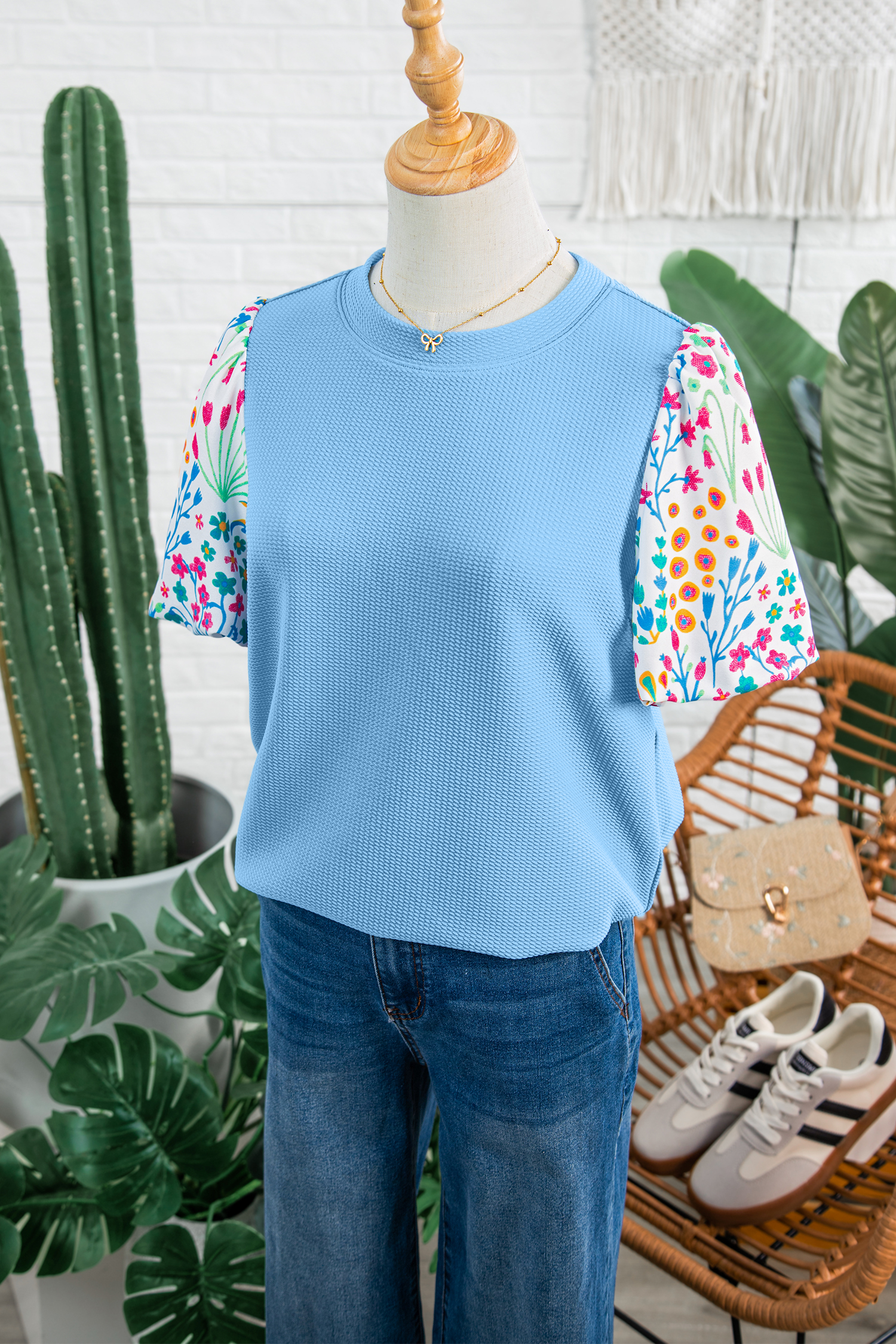 Light Blue Round Neck Textured Contrast Floral Bubble Sleeve Blouse - Image 6