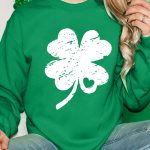 Dark Green St. Patricks Lucky Clover Graphic Sweatshirt