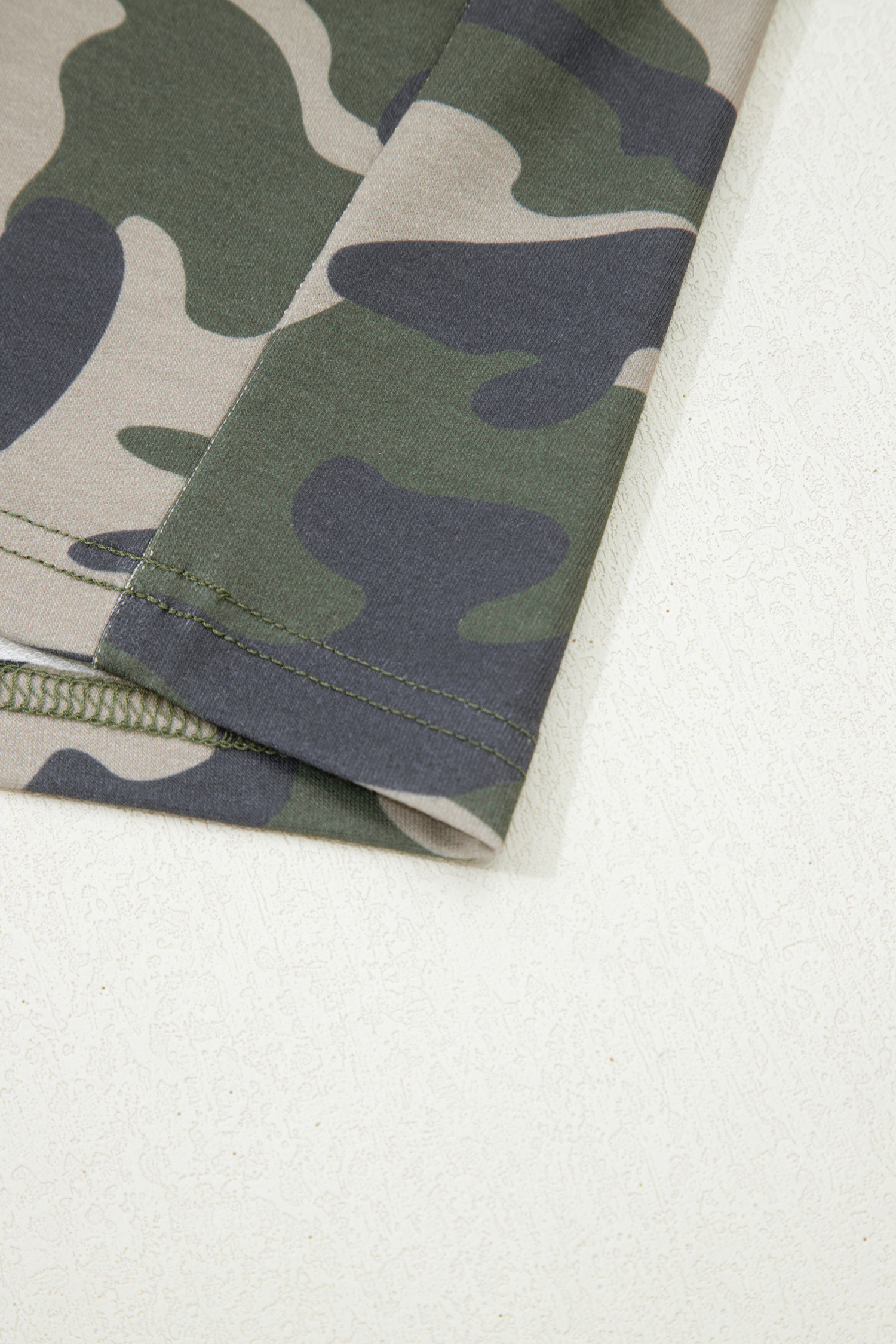 Green Tie Elastic Waist Pocketed Plus Size Camo Shorts - Image 4